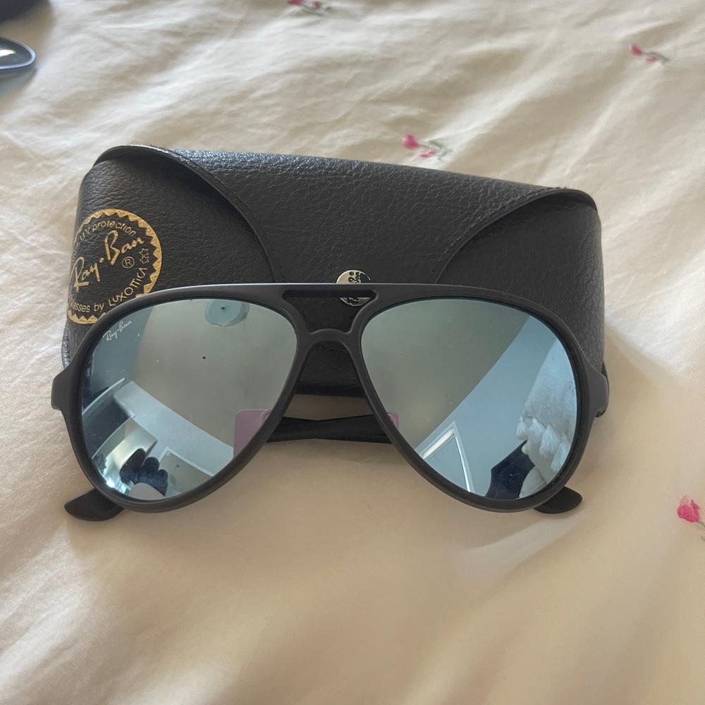 Ray ban sunglasses